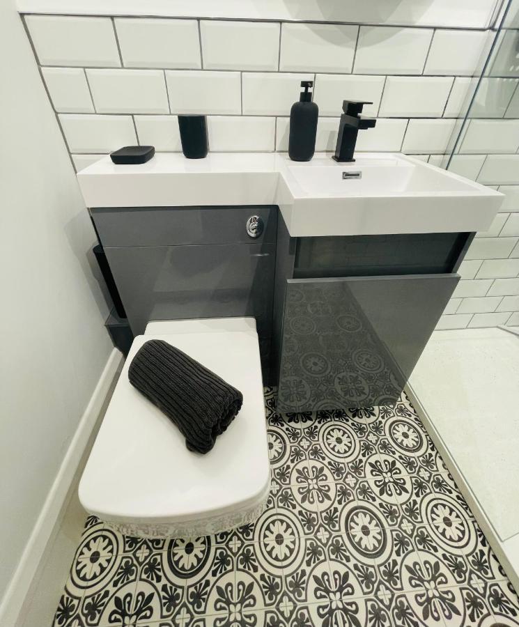 East Preston Stone'S Throw, 1 Bed Self-Contained Studio 아파트 외부 사진